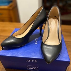 Size 9 Black heels